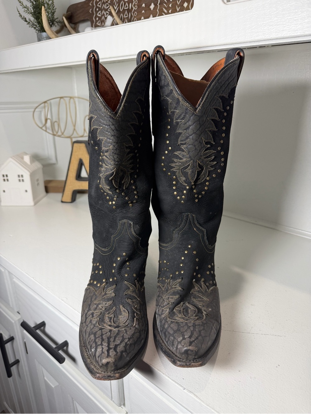 Dan Post Womens 9 Black Leather Studded Floral Cowboy Boots Distressed Western - Picture 2 of 10